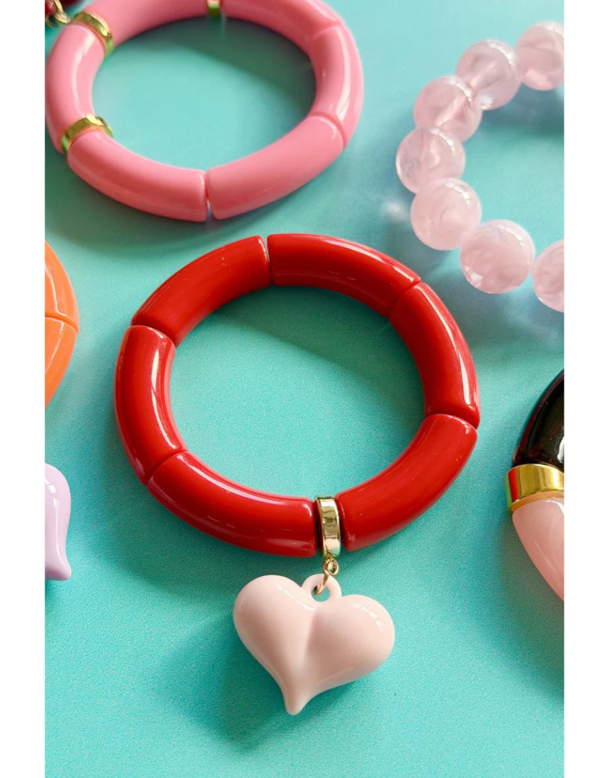 Mosk Melbourne Big Heart bracelet featuring a silver chain and a prominent heart-shaped pendant on a clean background.