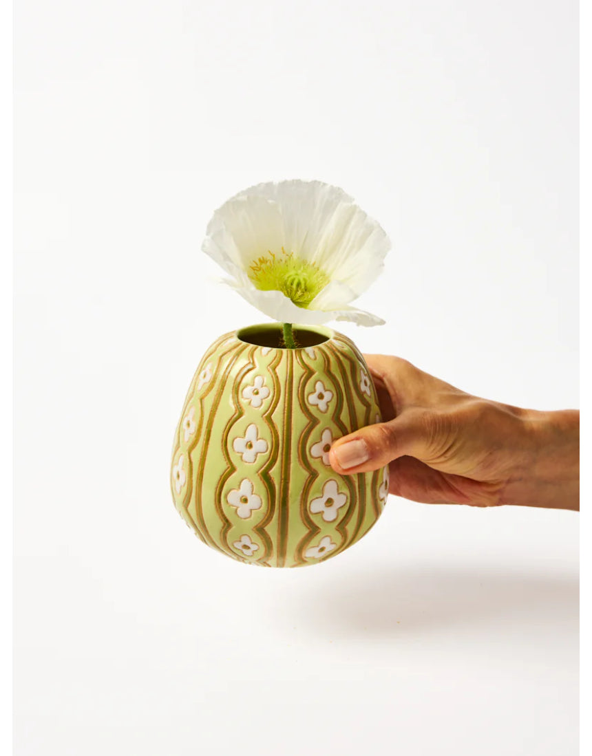 Jones & Co Pollen Vase in vintage green with a classic, elegant design, perfect for floral arrangements and home decor.