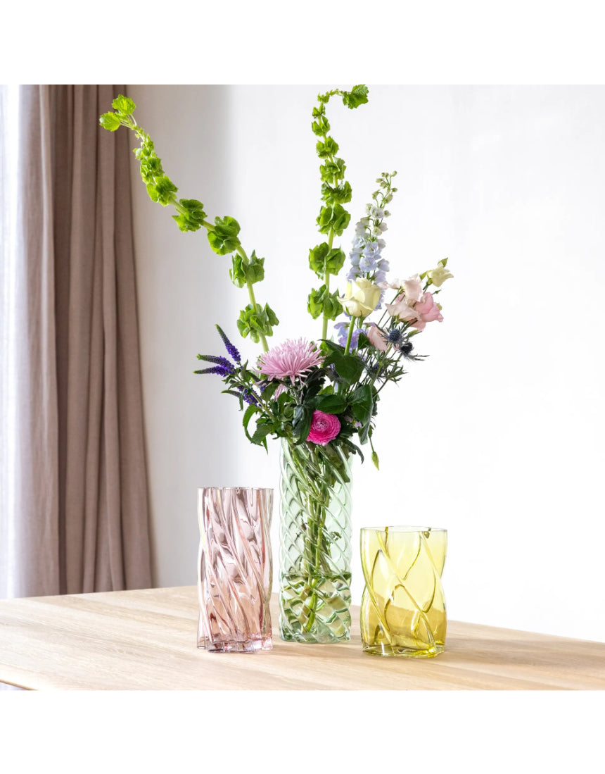 Klevering Marshmallow Pink vase with a smooth, rounded shape and glossy finish, perfect for decorative floral arrangements.