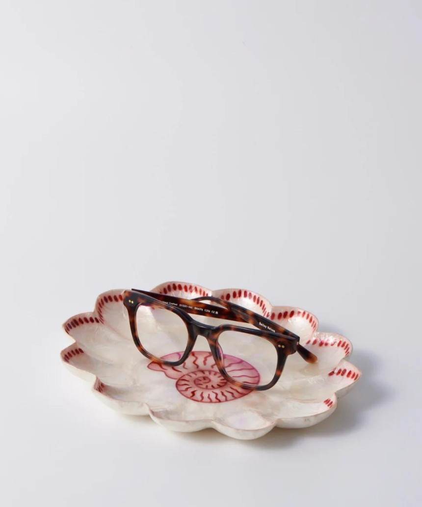 Jones & Co Atlantic Shell Plate featuring a detailed shell design in neutral tones on a white background