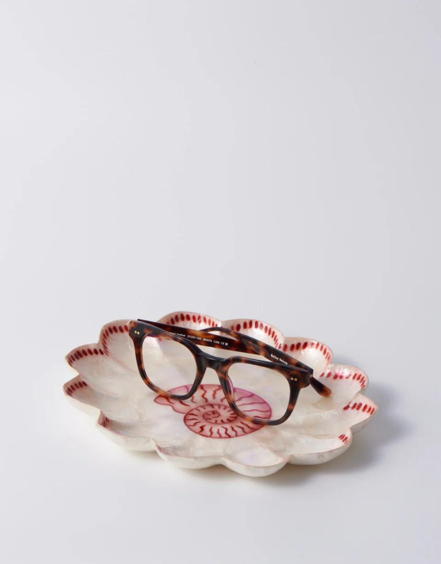 Jones & Co Atlantic Shell Plate featuring a detailed shell design in neutral tones on a white background