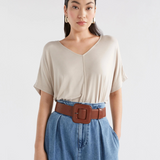 Elk Mytr flax top, a casual short-sleeve T-shirt with a relaxed fit, featuring a soft fabric and simple design.