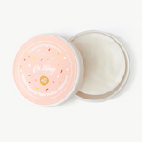 Kids Oh Flossy water-based nail polish remover wipes in a colorful package, designed for gentle, easy nail polish removal for children.