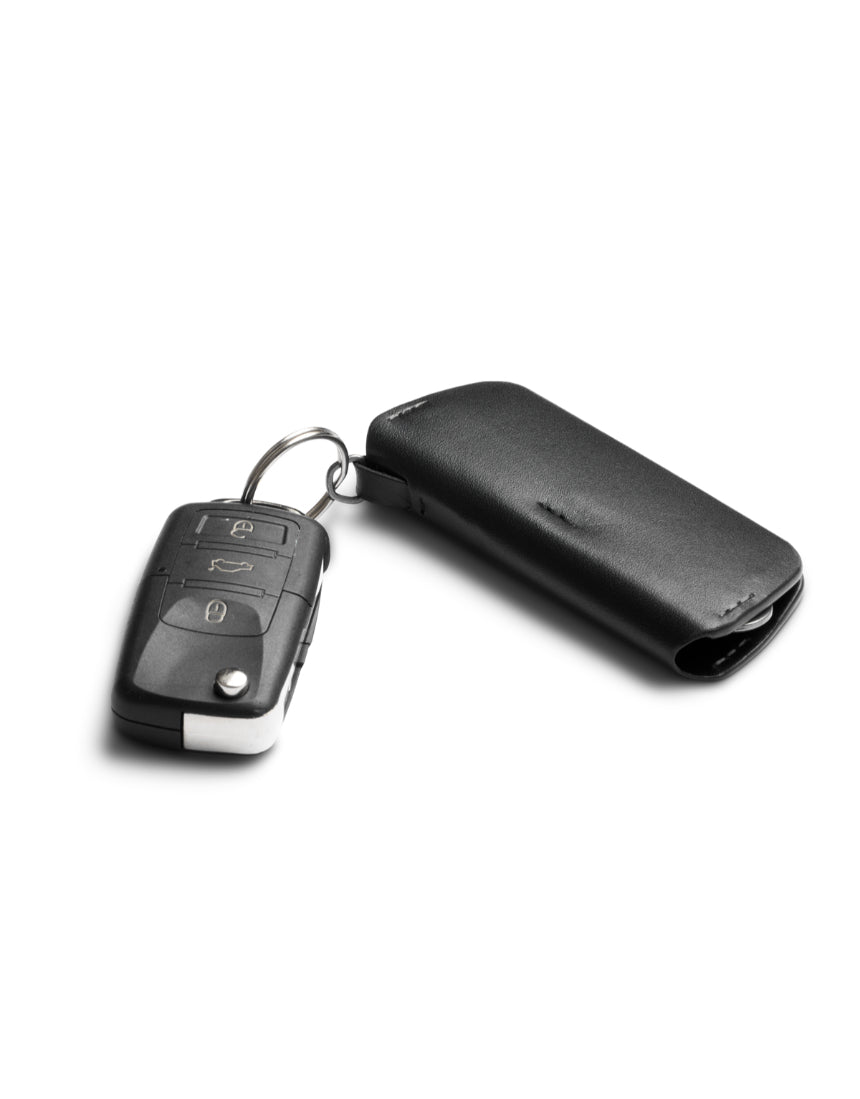 Bellroy Key Cover Plus 3rd Edition in black showing sleek leather key organizer with multiple key slots.