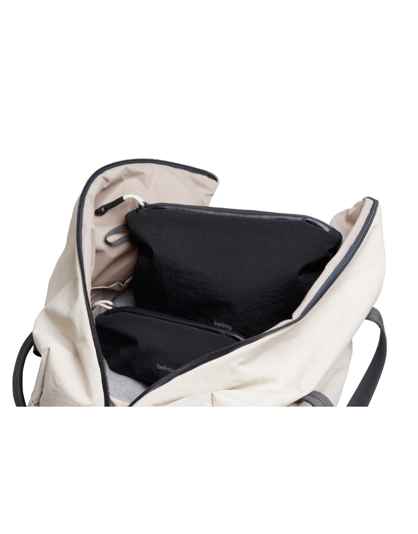 Bellroy Light Pouch Duo in black, compact storage pouch with multiple compartments for organizing small essentials.