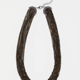 Elk Kade black necklace featuring a sleek pendant on a delicate chain, stylish jewelry accessory.