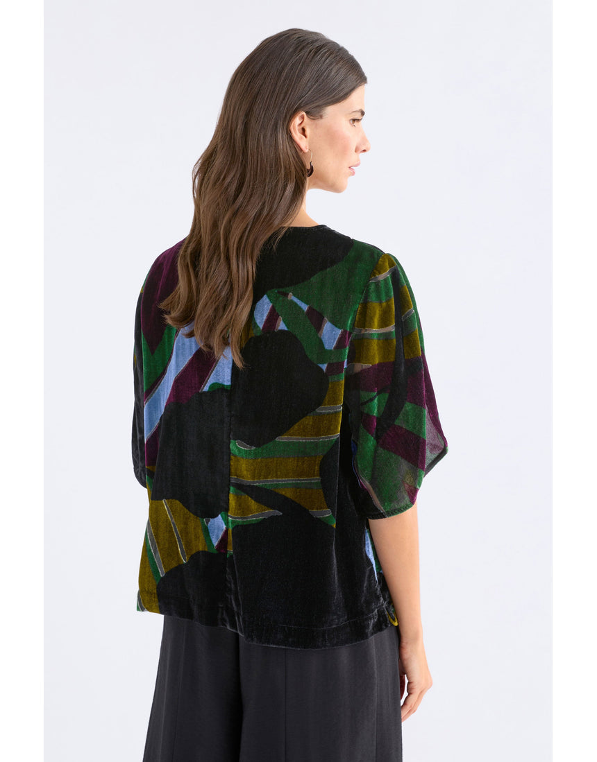ELK The Label Reihen Top in Stribe Burnout fabric, featuring a relaxed fit and stylish design, shown in this image.
