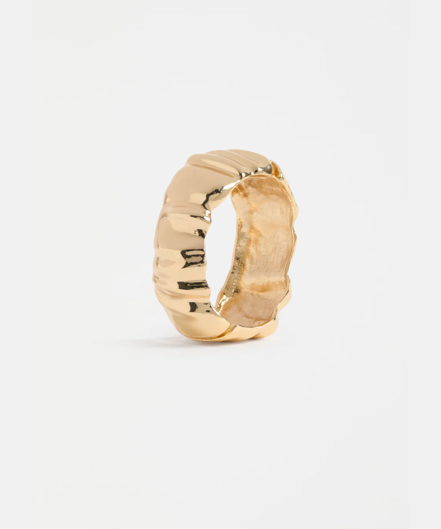 Gold Elk Dalen Bangle bracelet featuring sleek, modern design with smooth finish and minimalist style.