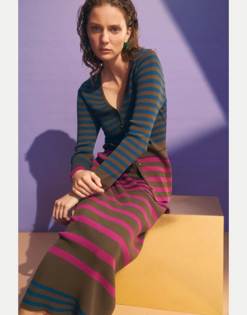 Elk Pinto Knit Skirt in earthy tones, featuring a cozy, textured design perfect for casual or dressy outfits.