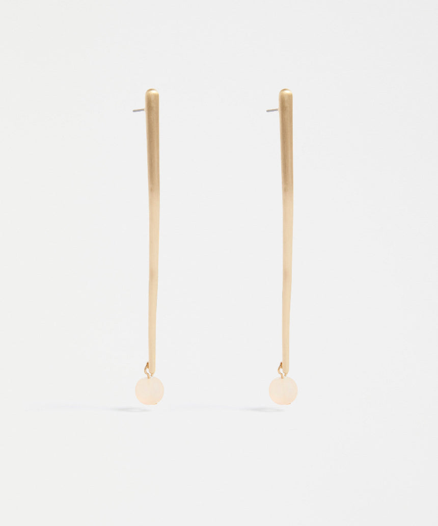 Gold Elk Kyna Earring featuring sleek, modern design with smooth curves and a polished finish, perfect for elegant accessories.