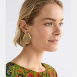 Gold Elk Villt Earring featuring intricate design, crafted for stylish wear, with a polished finish and elegant detailing.