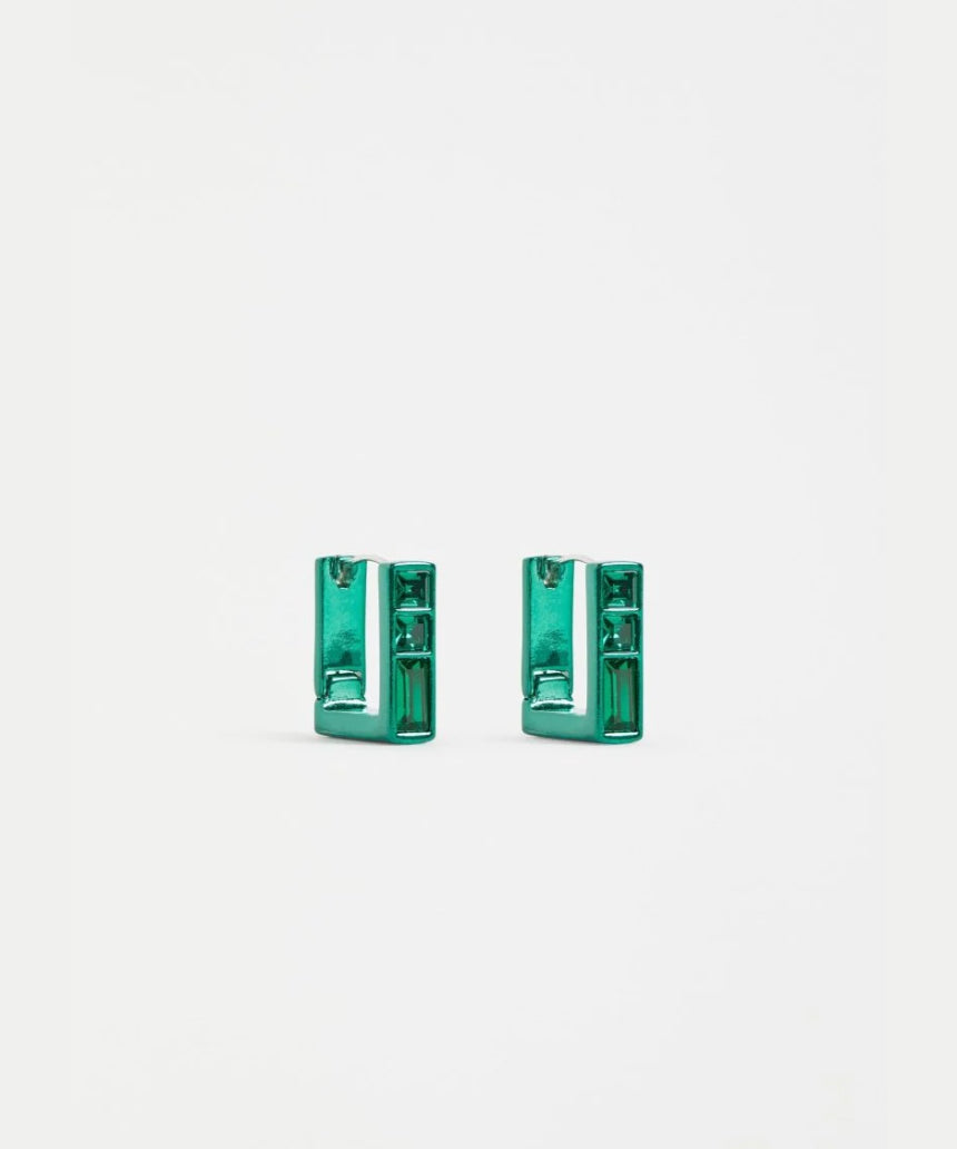 Elk Jilsa small hoop earring in forest green with a sleek, minimalist design, showcasing smooth metal and vibrant color.