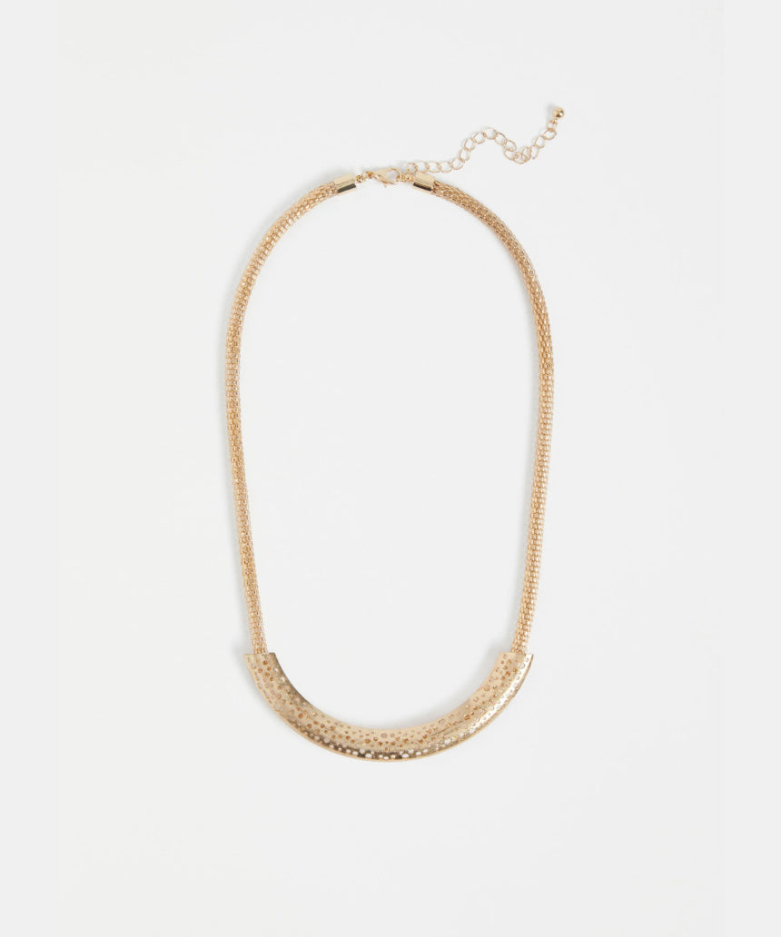 Gold Elk Hulle necklace featuring a sleek, minimalist design with a delicate chain and subtle pendant.