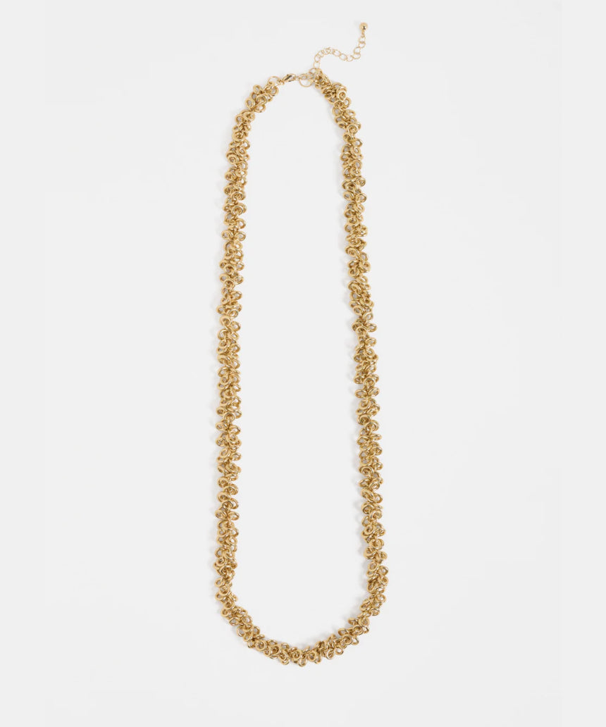 Elk Hava Necklace in gold featuring a delicate chain and elegant pendant, perfect for stylish accessories.