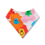 Halcyon Nights Hej Blomma! bib with colorful floral pattern on soft fabric, perfect for babies and toddlers.