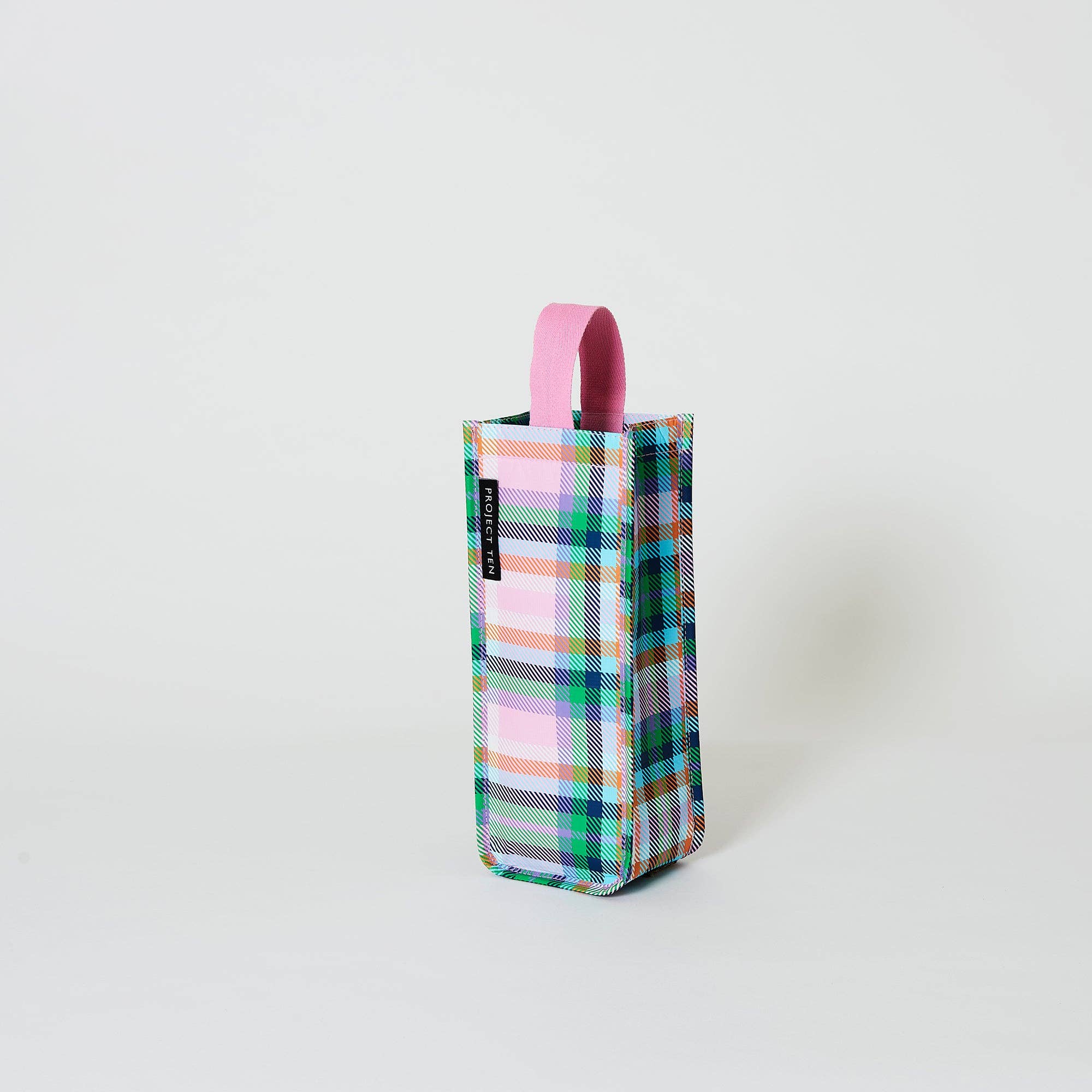 Project Ten plaid wine bag featuring a classic checkered pattern, designed for stylish wine gift packaging.