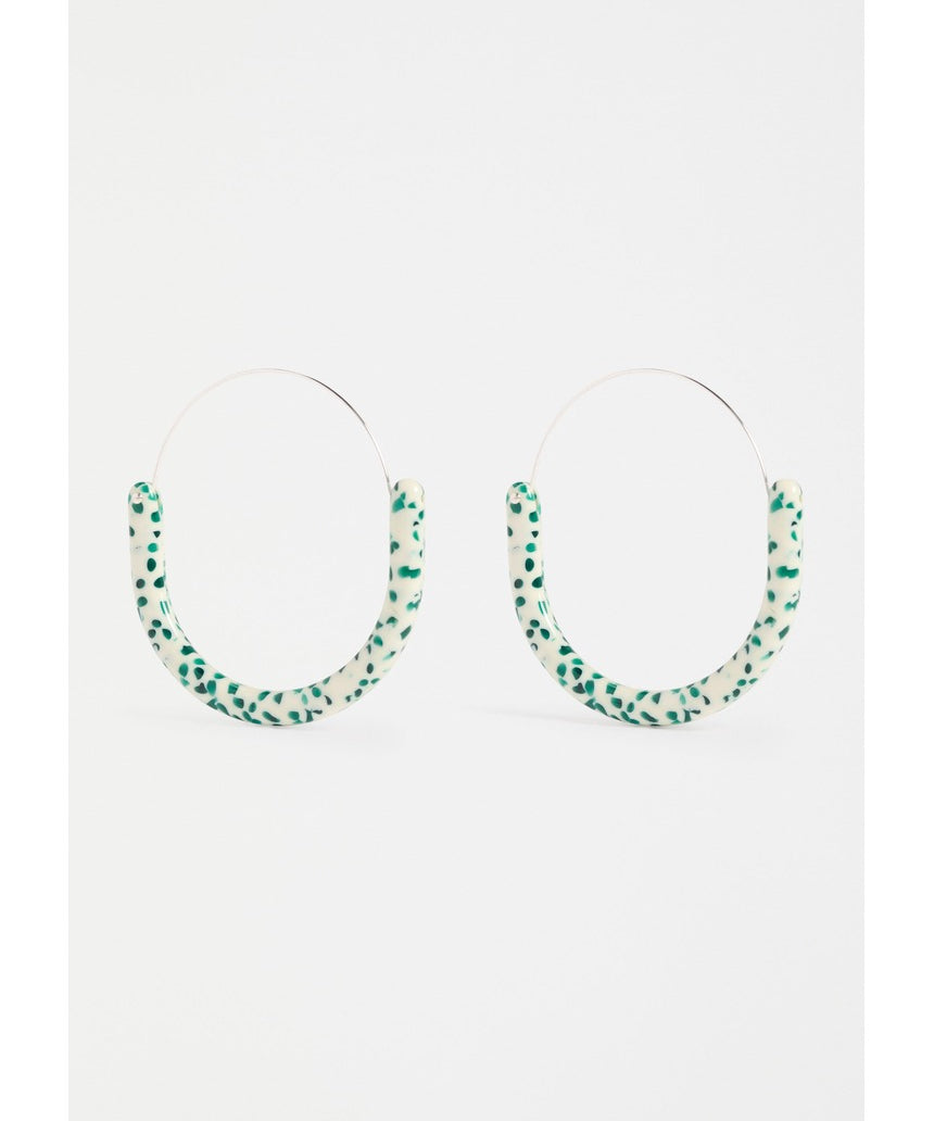 ELK The Label Aki Hoop Earring in green speckle with a textured, circular design on a white background.