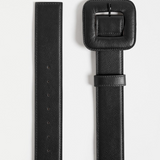 Black Elk Trin belt with a sleek design, featuring the Elk brand logo, shown in a close-up on a plain background.
