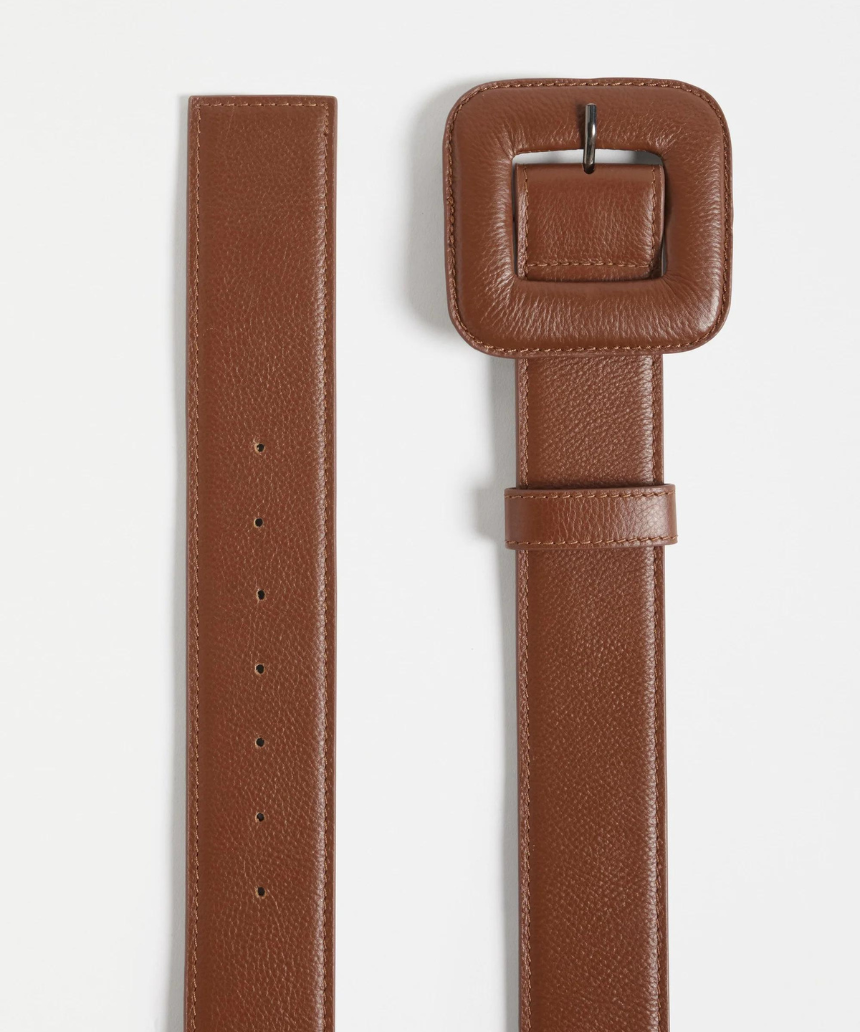 Elk Trin belt in tan leather with adjustable buckle, shown in size XS/S, featuring a sleek and stylish design.