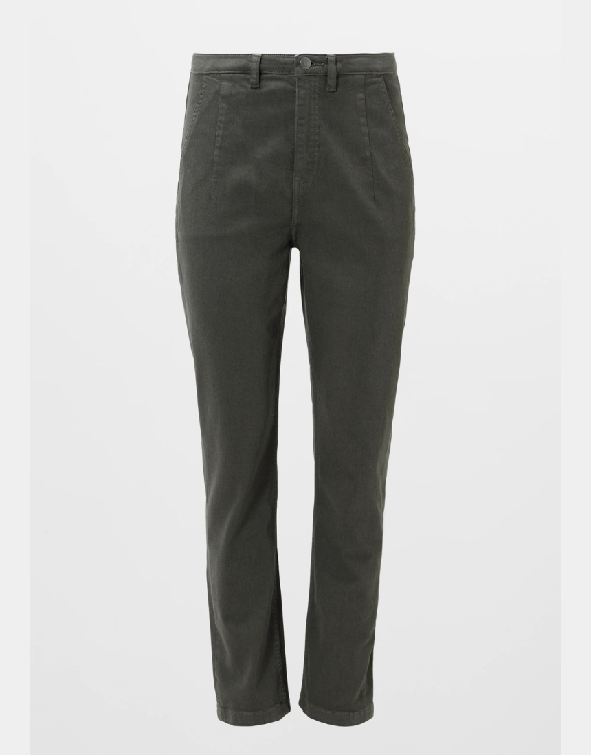 Elk Mysa Jean in olive green, stylish women's denim jeans with a relaxed fit and classic five-pocket design.