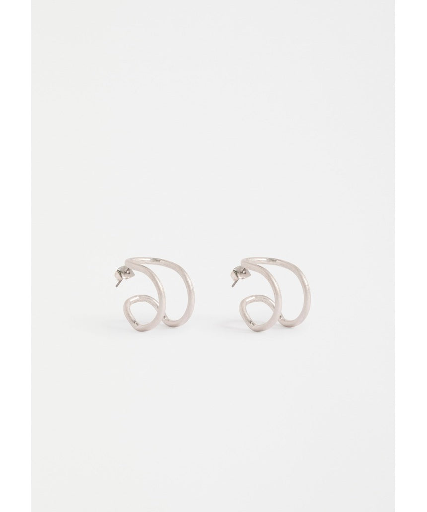 Silver Elk Orden Hoop Earring from ELK The Label, showcasing a sleek, minimalist hoop design in shiny silver.