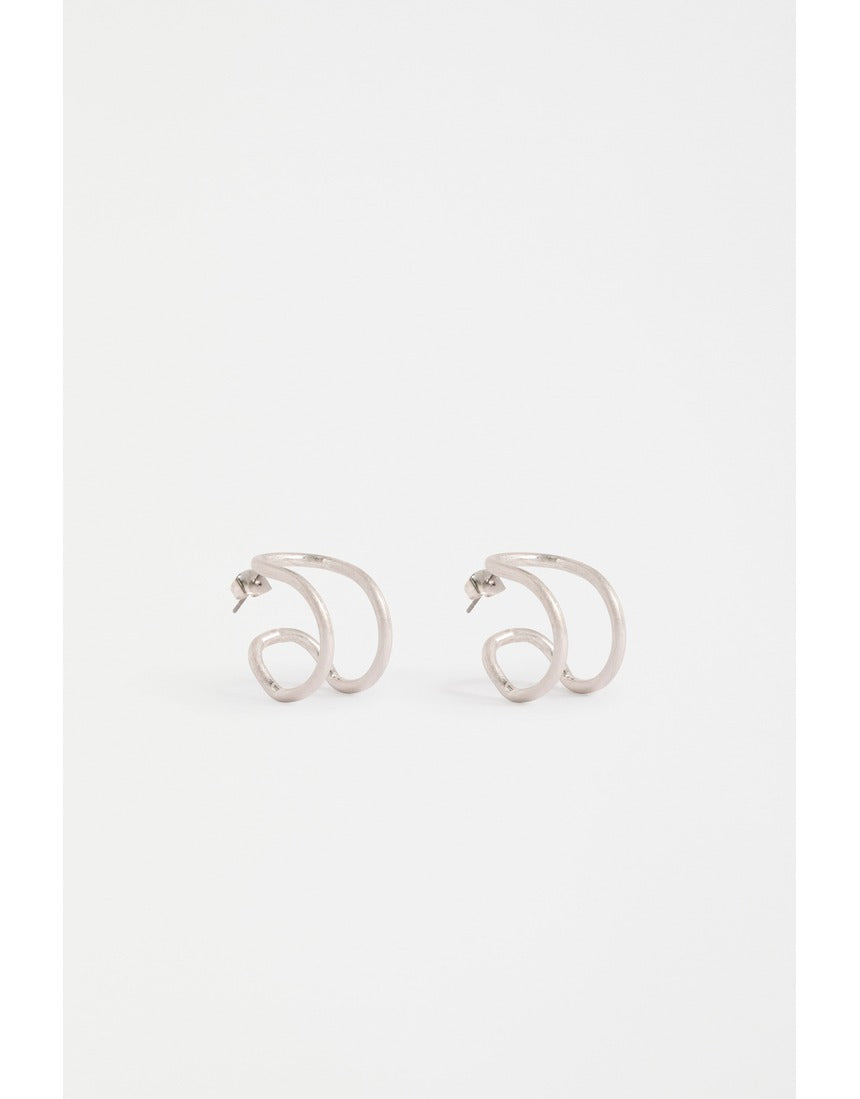 Silver Elk Orden Hoop Earring from ELK The Label, showcasing a sleek, minimalist hoop design in shiny silver.