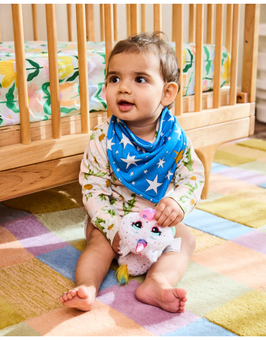 Kip & Co Happy Stars dribble bib set with colorful star patterns and soft fabric, designed for babies' comfort and style.