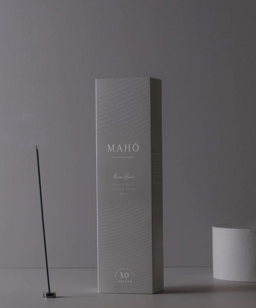 Maho Rose Bois Incense sticks in a box, featuring floral and woody aroma packaging for aromatic burning.