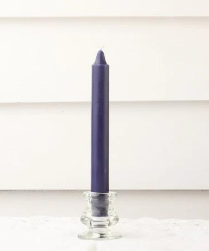 River Road dinner candles in a 6-pack with guiding star design, perfect for elegant table settings and special occasions.