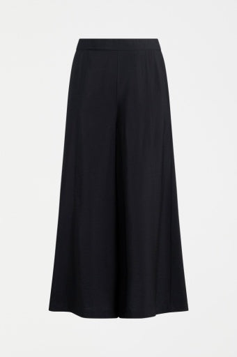 Elk Rema Pant in black, stylish pants with a tailored fit, made from comfortable fabric, perfect for casual or semi-formal wear.