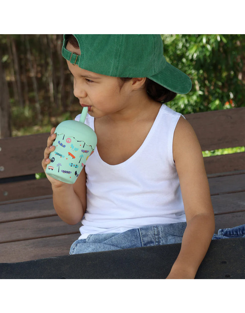 Chino Club Skate Aqua Mini Smoothie Cup with straw, 200ml, for kids, featuring a skateboard-themed design and vibrant colors.