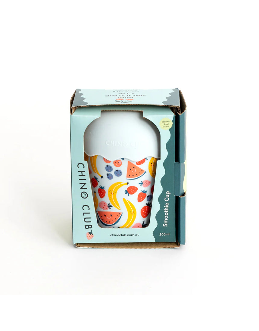 Chino Club Kids' mini smoothie cup with blue fruits design and straw, 200ml capacity, ideal for kids' beverages.