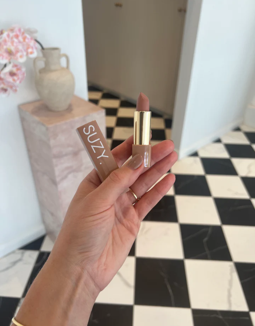 Suzy Lipsticks Miss Leah Baby Cocoa (Satin Luxe)