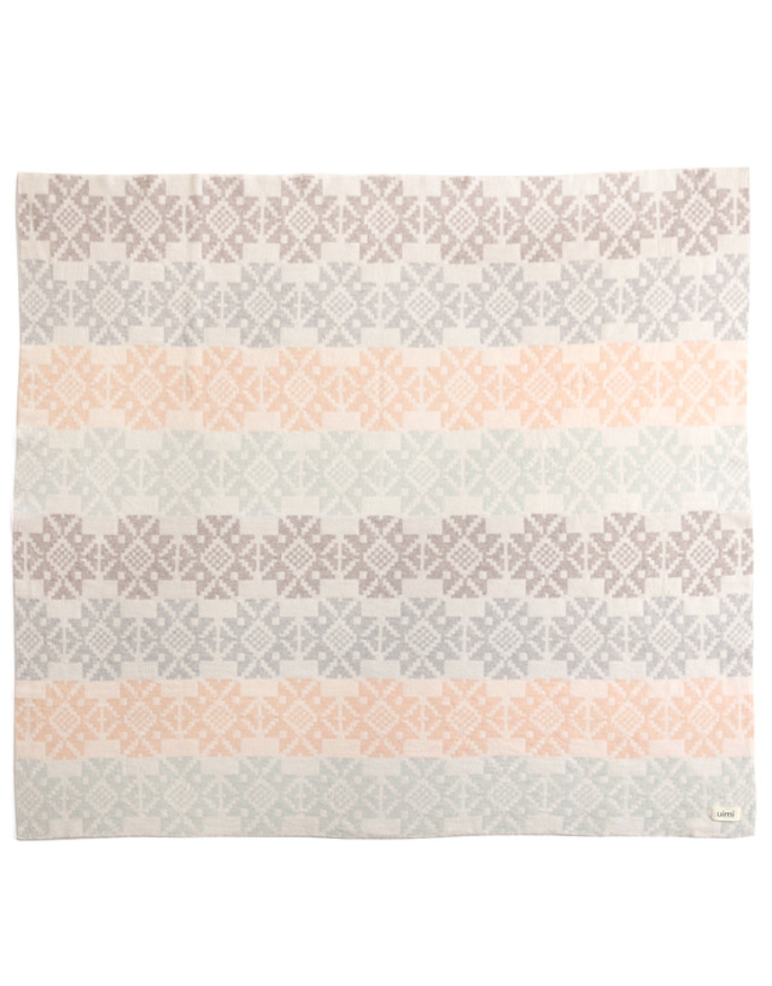 Uimi Ryder marble throw blanket with soft fabric and marble pattern, perfect for cozy home decor.