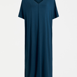 Elk Mytr Dress Jasper in a stylish, patterned design featuring a flowing silhouette and vibrant colors.