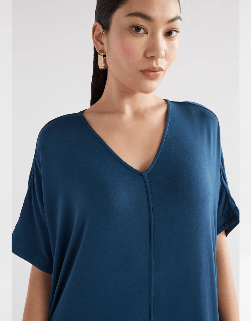 Elk Mytr Dress Jasper featuring a stylish design with a flowy silhouette, perfect for casual or semi-formal wear.
