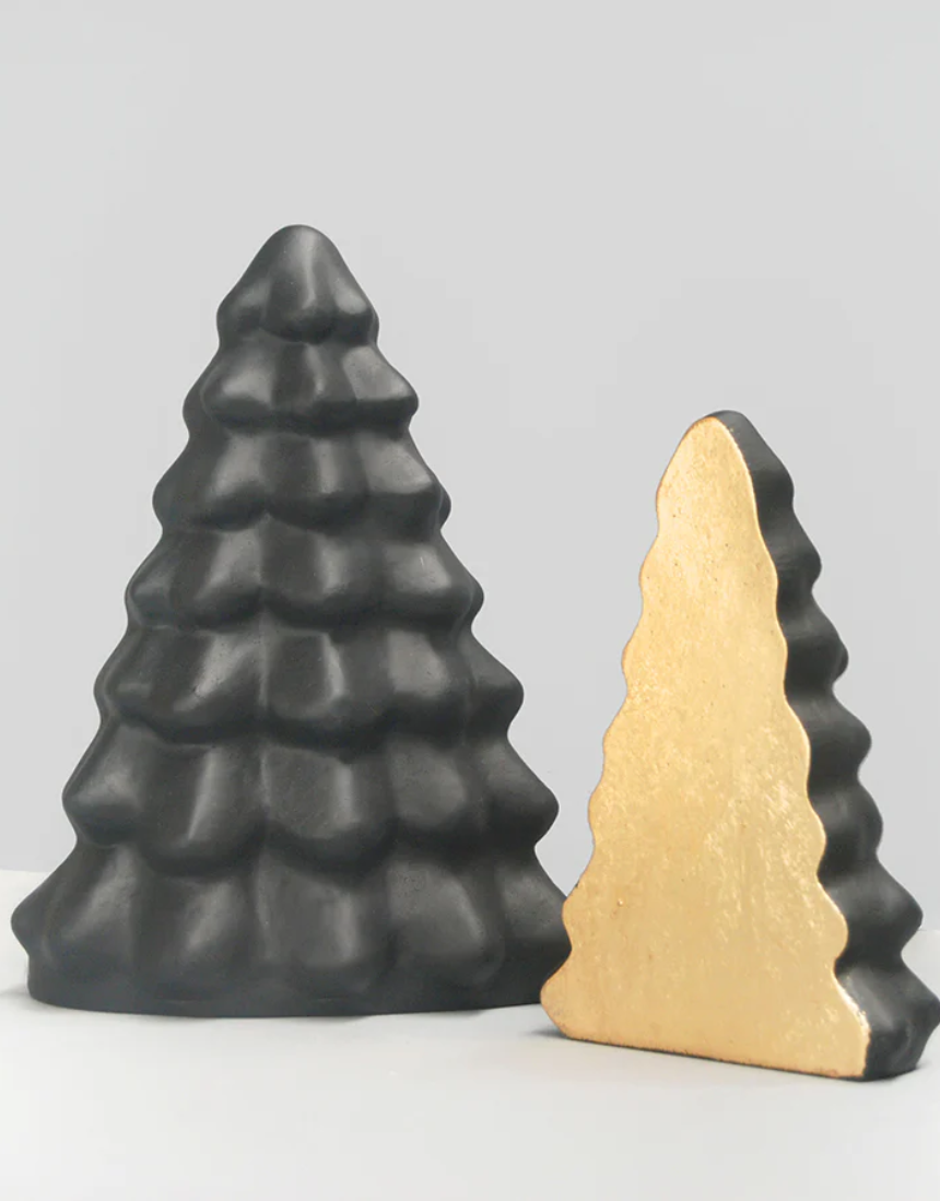 White Moose Christmas tree set in black, home decor ornament with festive design for holiday decoration.