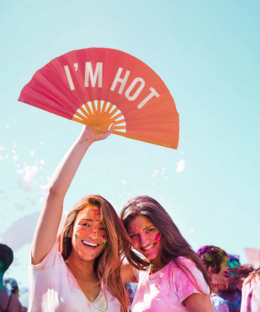 Fisura XXL Fan "I'm Hot" featuring a vibrant design, large size, and sturdy construction for cooling and decorative use.