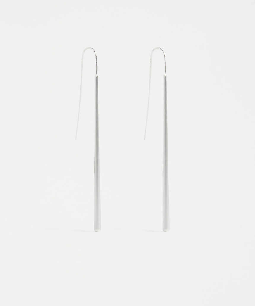 Silver Elk Ospenn Drop Earring with sleek design and elegant dangle style for a stylish accessory.