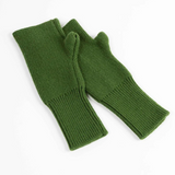 Maison Fanli Julia green mittens, soft knit gloves with ribbed cuffs, designed for warmth and style.