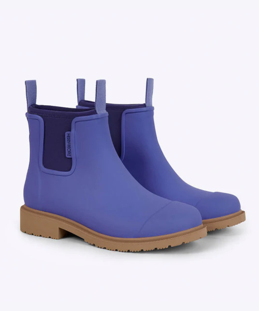 Violet and blue Merry People Bobbi gumboots with a stylish waterproof design for rainy weather.