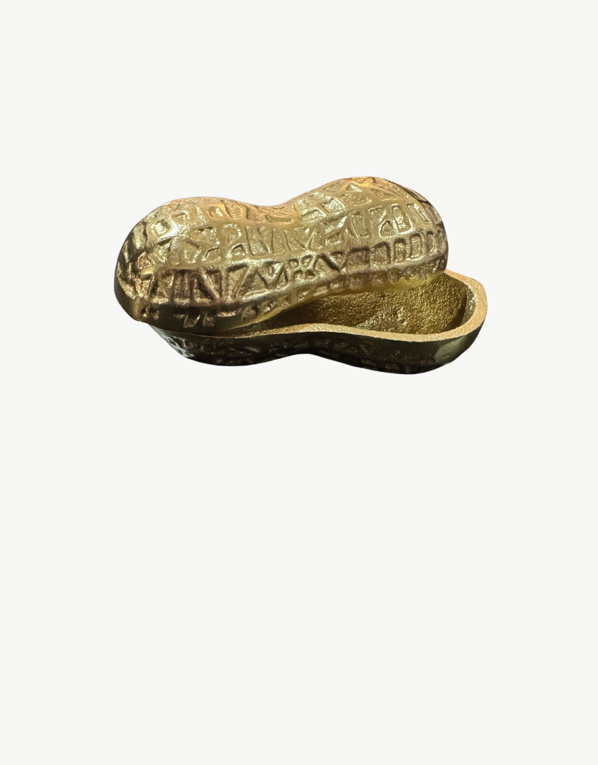White Moose peanut bowl in white with gold accents, featuring a sleek design ideal for serving snacks or small treats.