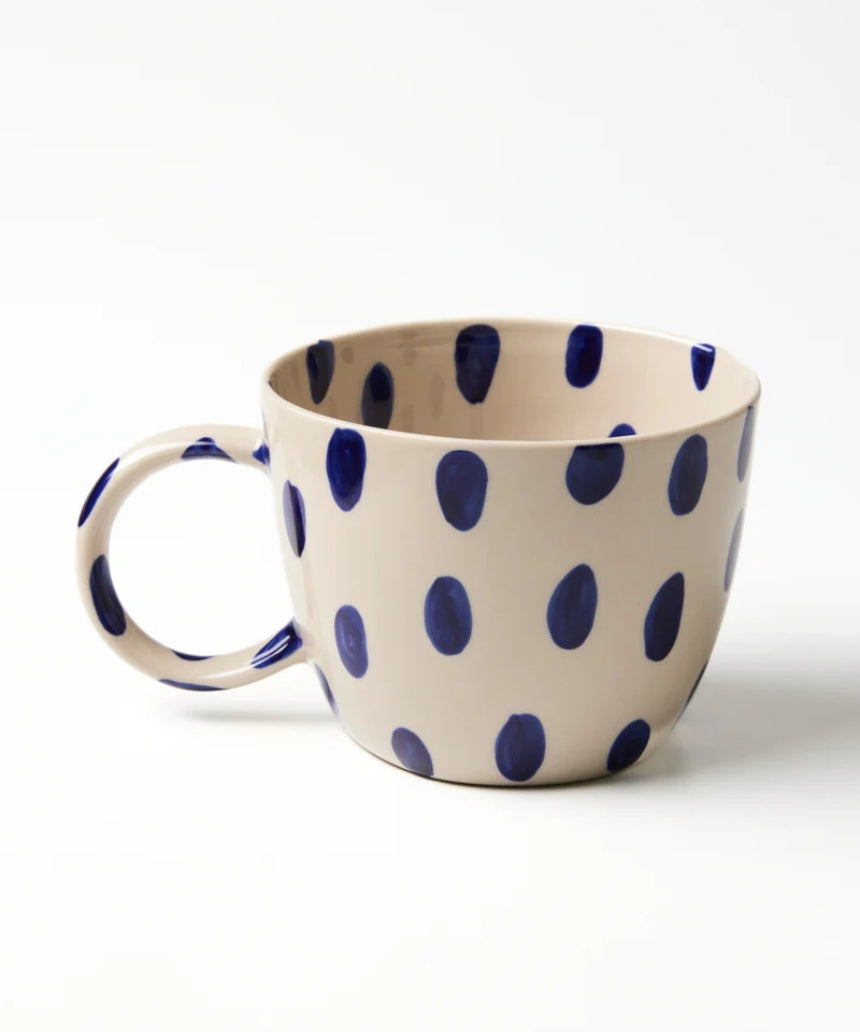 Jones & Co Chino Mug Boss Blue Spot featuring a blue spotted design on a ceramic mug.