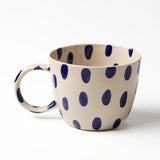 Jones & Co Chino Mug Boss Blue Spot featuring a blue spotted design on a ceramic mug.