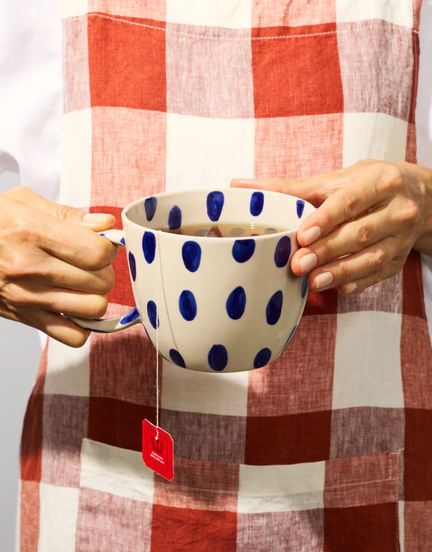 Jones & Co Chino Mug Boss Blue Spot featuring a stylish blue polka dot design on a ceramic mug.