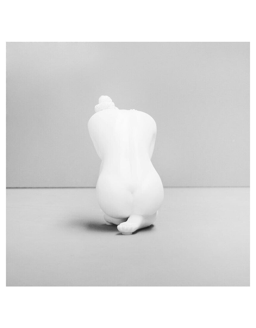 White Moose Body Sculpture Georgie in white, detailed modern art sculpture showcasing elegant craftsmanship.