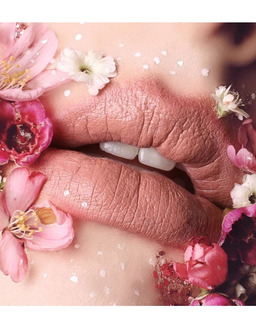 Suzy Lipsticks Miss Leah Baby Cocoa (Matte)
